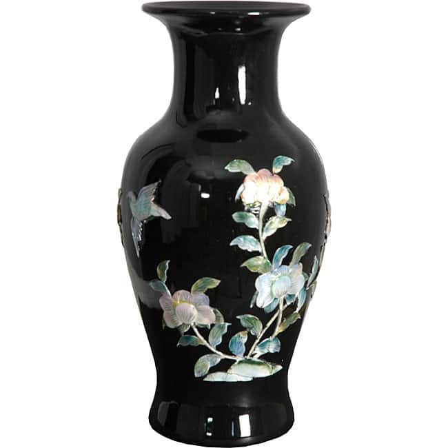 Handmade Black Fishtail Porcelain Vase (China)