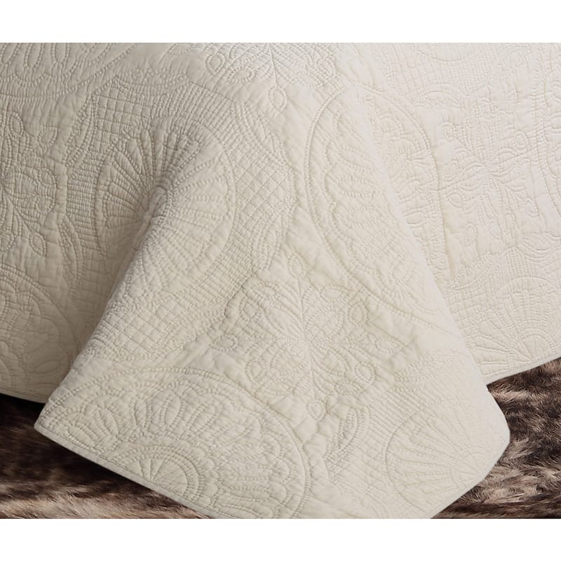 The Curated Nomad Cantina Cotton Quilt Set