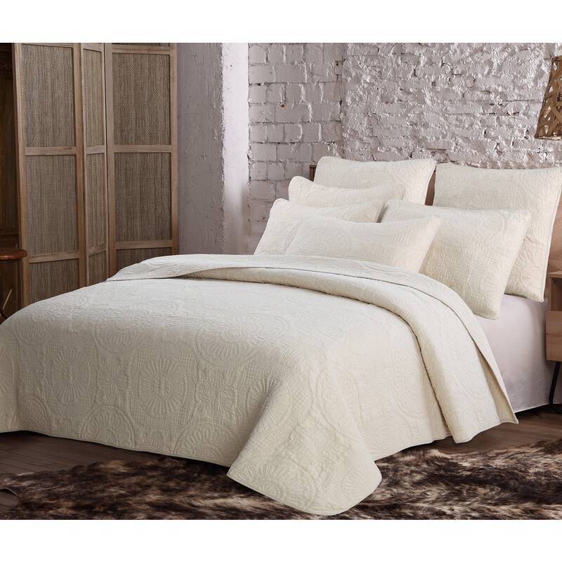 The Curated Nomad Cantina Cotton Quilt Set