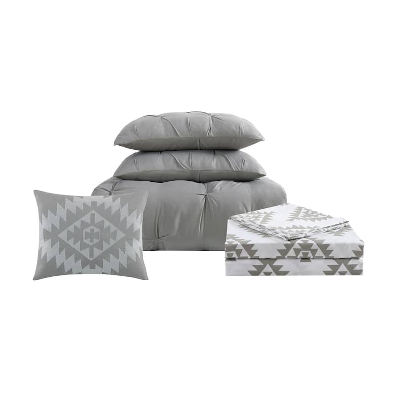 Truly Soft Pinch Pleat 8 Piece Bed in a Bag with Kilim Printed Sheets