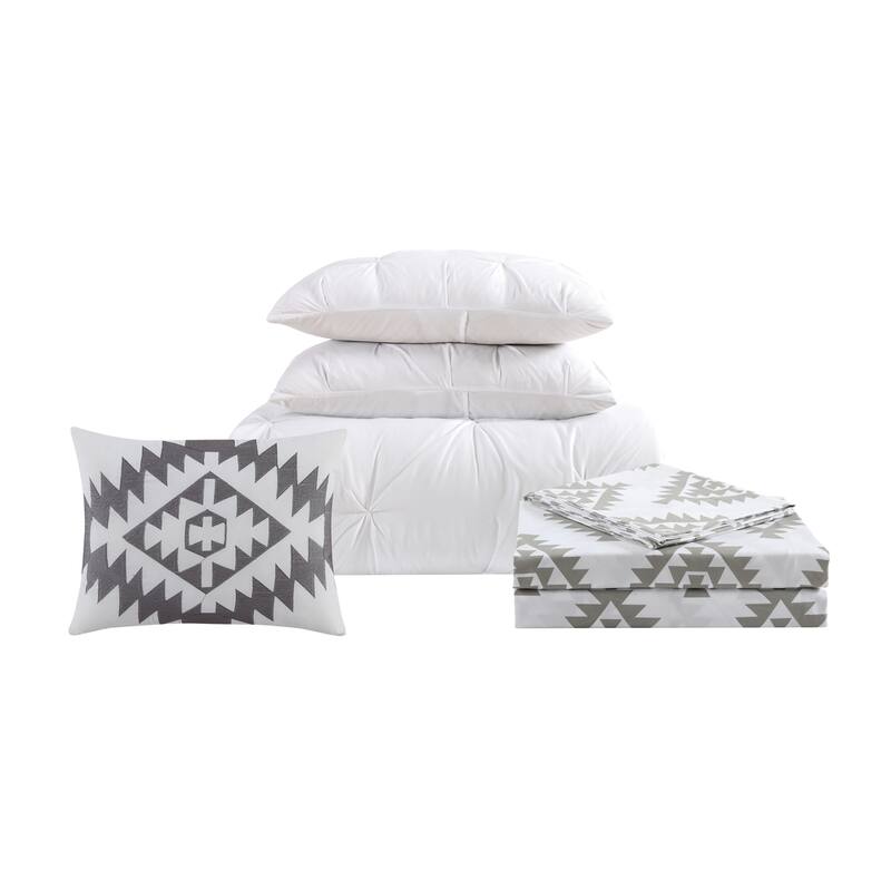 Truly Soft Pinch Pleat 8 Piece Bed in a Bag with Kilim Printed Sheets