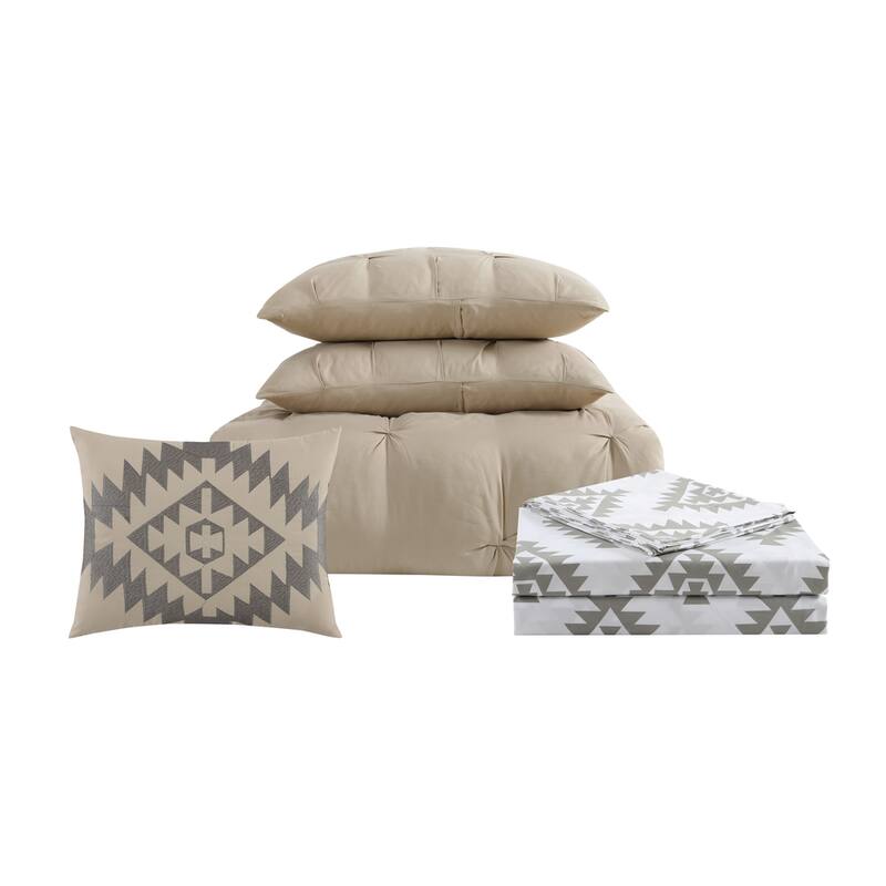 Truly Soft Pinch Pleat 8 Piece Bed in a Bag with Kilim Printed Sheets