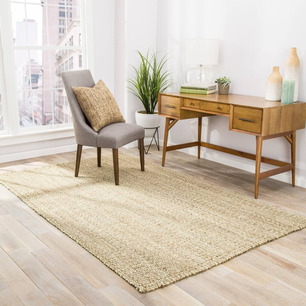Seaton Natural Solid Tan/ Green Area Rug (5' X 8') - 5' x 8'