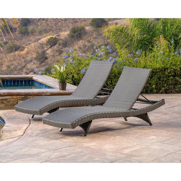 Shop Abbyson Soleil Grey Patio Lounger Set Of 2 Free Shipping