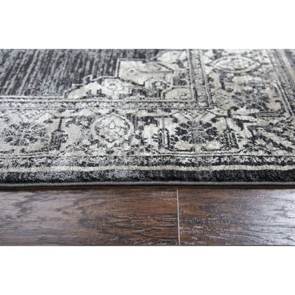 Alora Decor Swagger Persian-style Medallion Rug