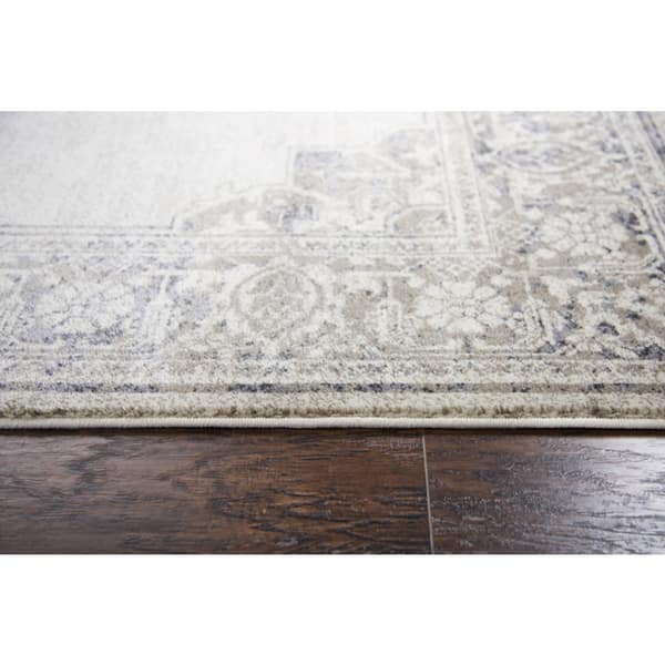 Alora Decor Swagger Persian-style Medallion Rug