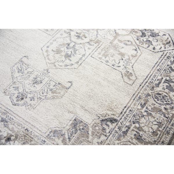 Alora Decor Swagger Persian-style Medallion Rug