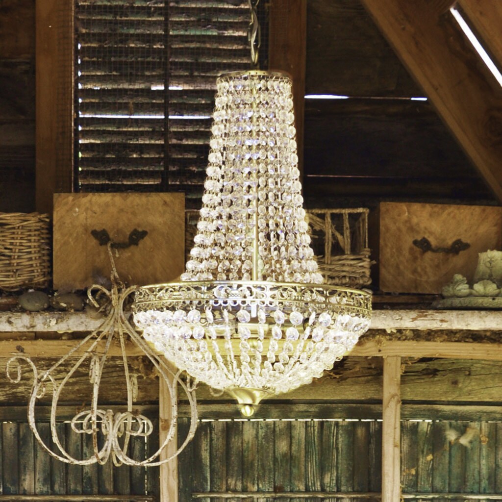River of Goods Poetic Wanderlust Cheyenne Crystal/Metal 3-light Chandelier (Cheyenne Crystal and Metal Chandelier) - Chandeliers For Bedrooms by Overstock.com