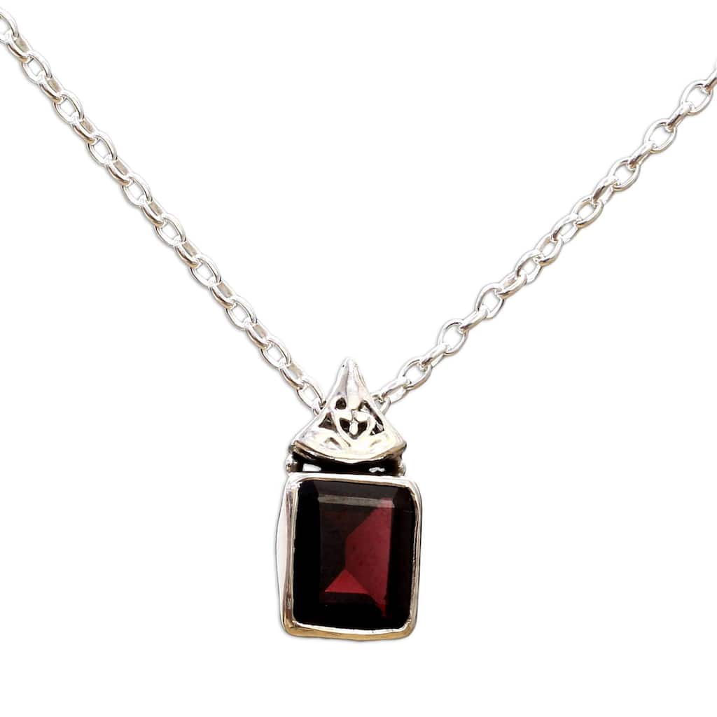 Handmade Grace in Red Garnet Pendant Necklace (India) - 7'6" x 9'6"