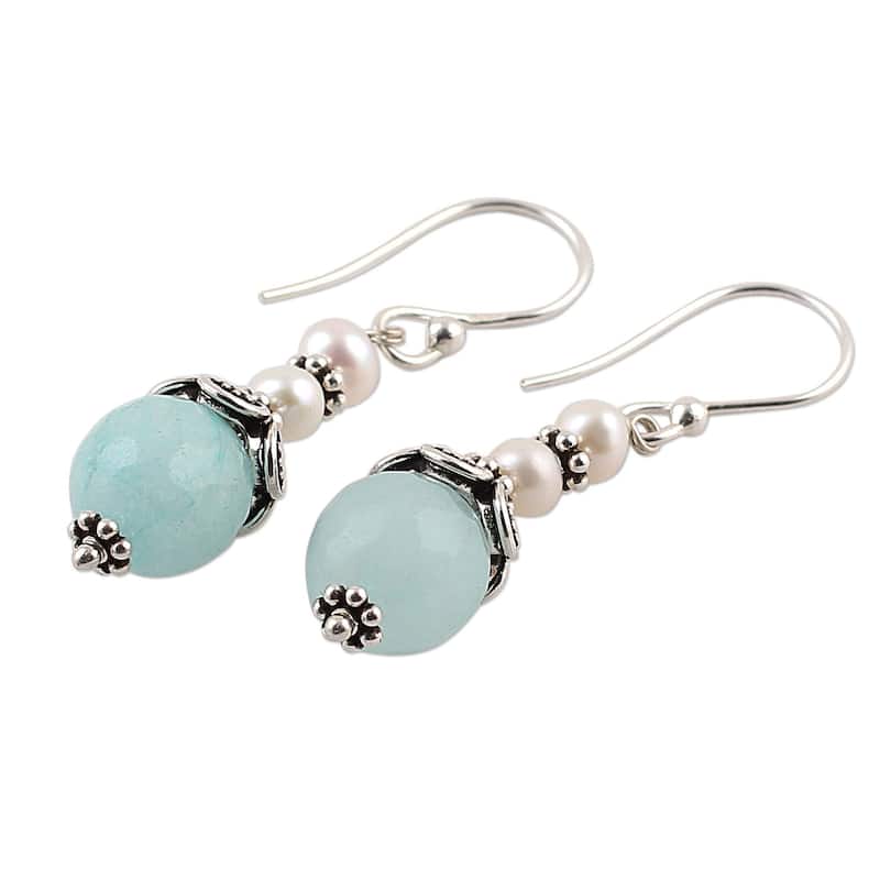 NOVICA Handmade Aventurine and Cultured Pearl Dangle Earrings, 'Crowning Glory' (India) - 1.7*0.3