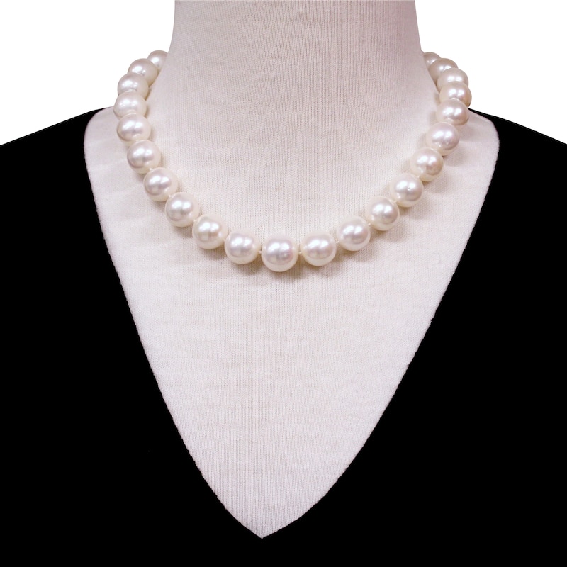 Miadora Signature Collection Cultured Freshwater Pearl Strand 14k White Gold Diamond Ball Clasp Necklace (13.5-15 mm)