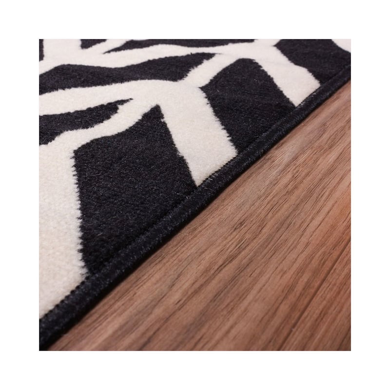 Well Woven Eastgate Modern Zig Zag Chevron Black Beige Cream Area Rug - 5'3" x 7'3"