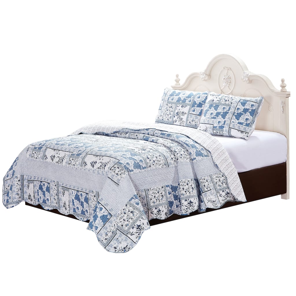 Melissa Blue and White Floral Quilt Set