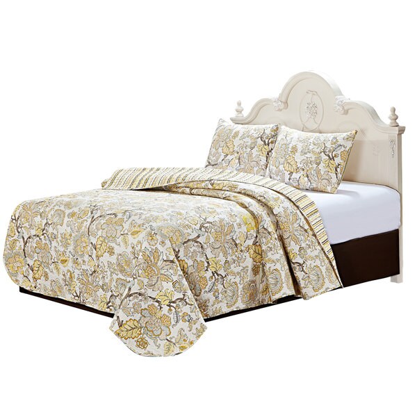Gold Leaf Reversible Oversized Quilt Set