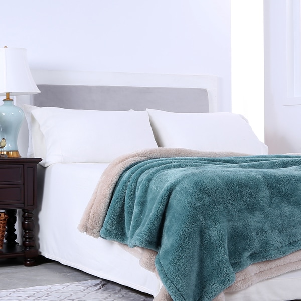 Berkshire plush online throw