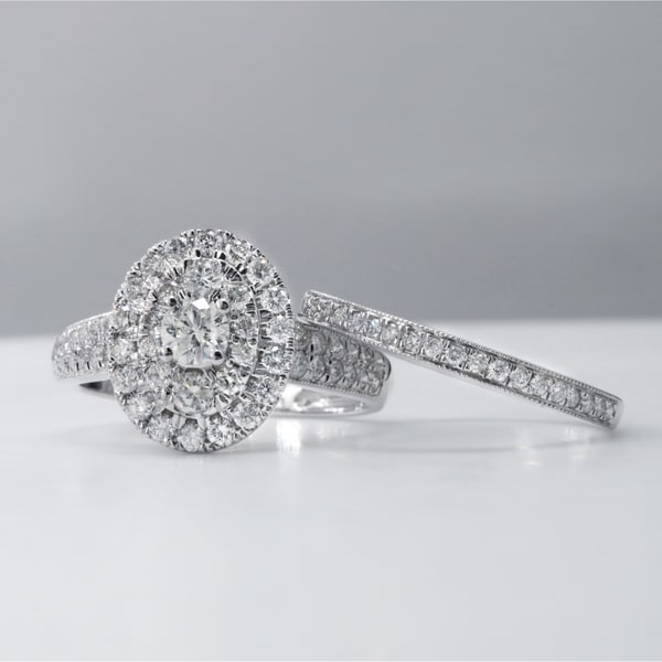De Couer IGI Certified 1ct TDW Diamond Oval Frame Bridal Set