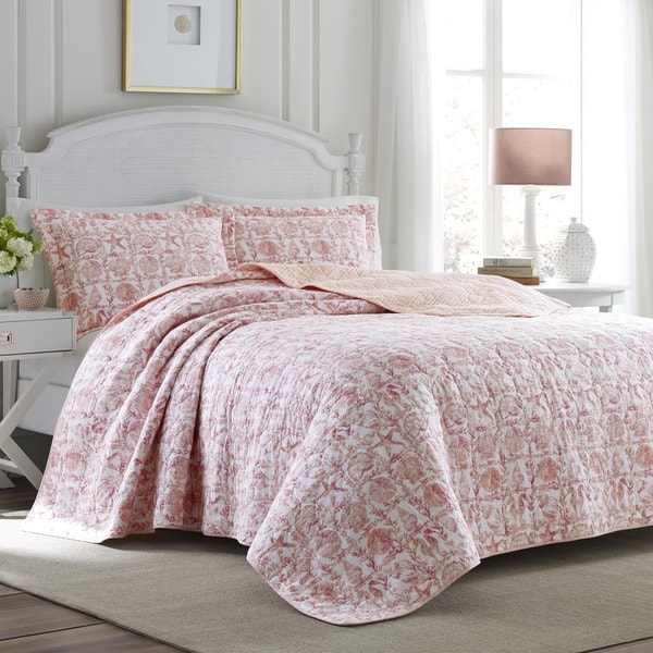 laura-ashley-bettina-beach-rose-king-size-quilt-set-as-is-item-overstock-16390889