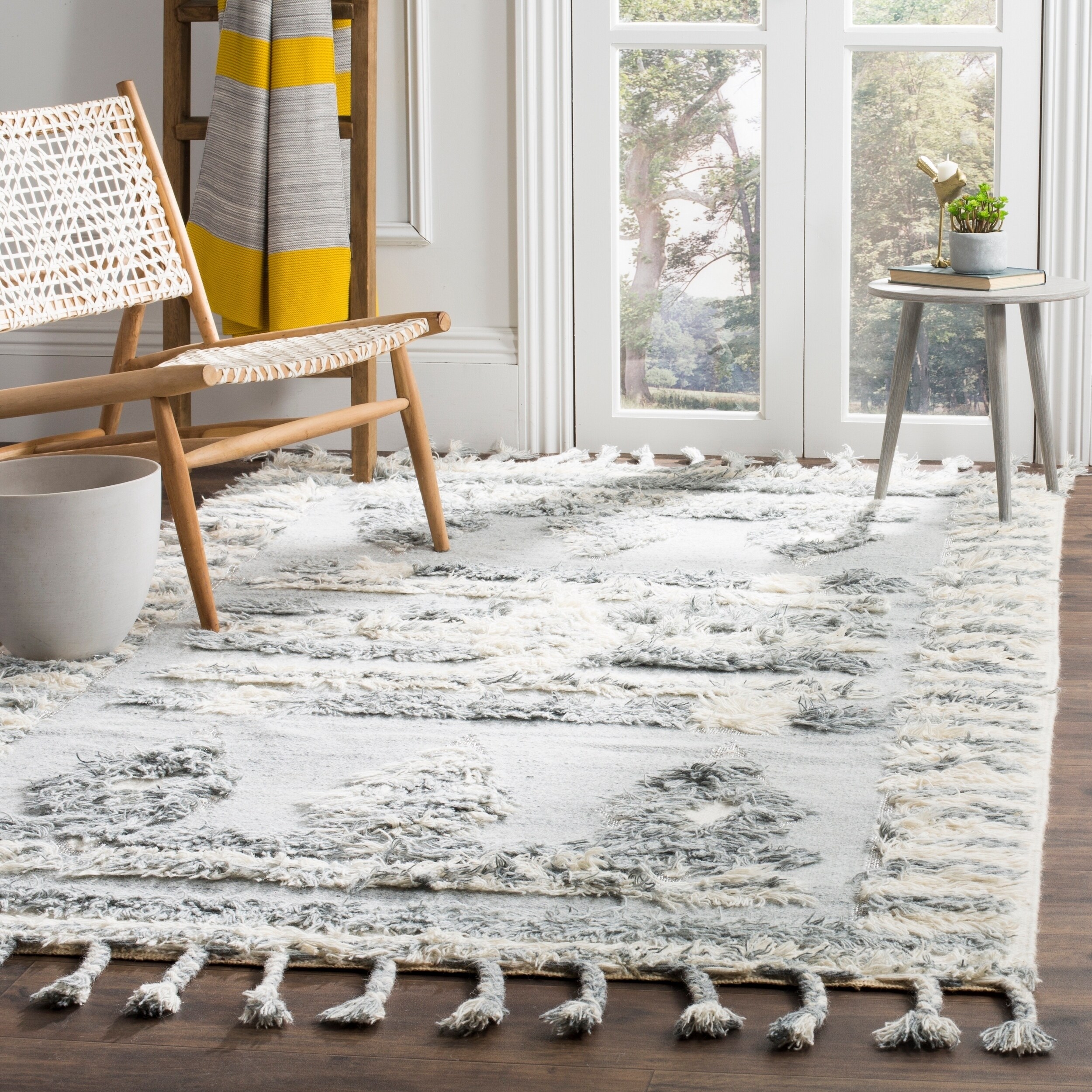 Safavieh Hand Knotted Kenya Jazlynn Southwestern Tribal Wool Rug