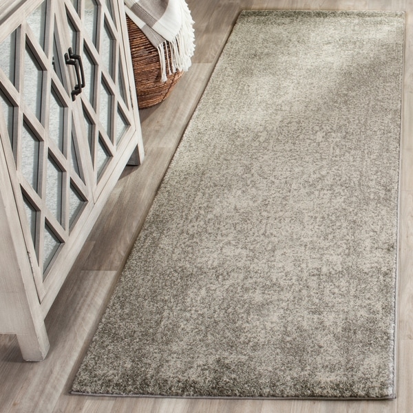 Safavieh Evoke Vintage Oriental Silver/ Ivory Runner Rug - 2'2 x 21'