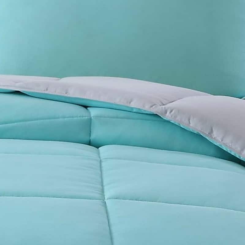 My World Solid Reversible 3-piece Comforter Set