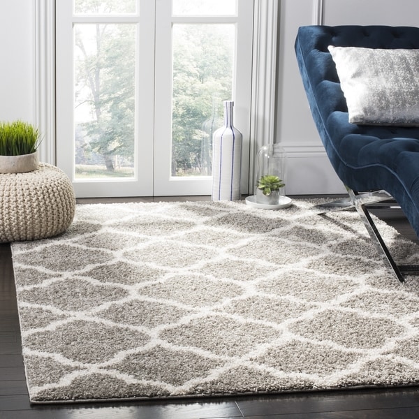 Shop Safavieh New York Shag Contemporary Geometric Grey/ Ivory Area Rug ...