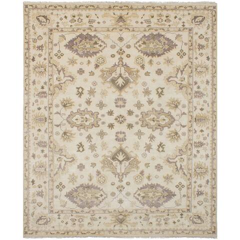 Hand-knotted Royal Ushak Cream Wool Rug