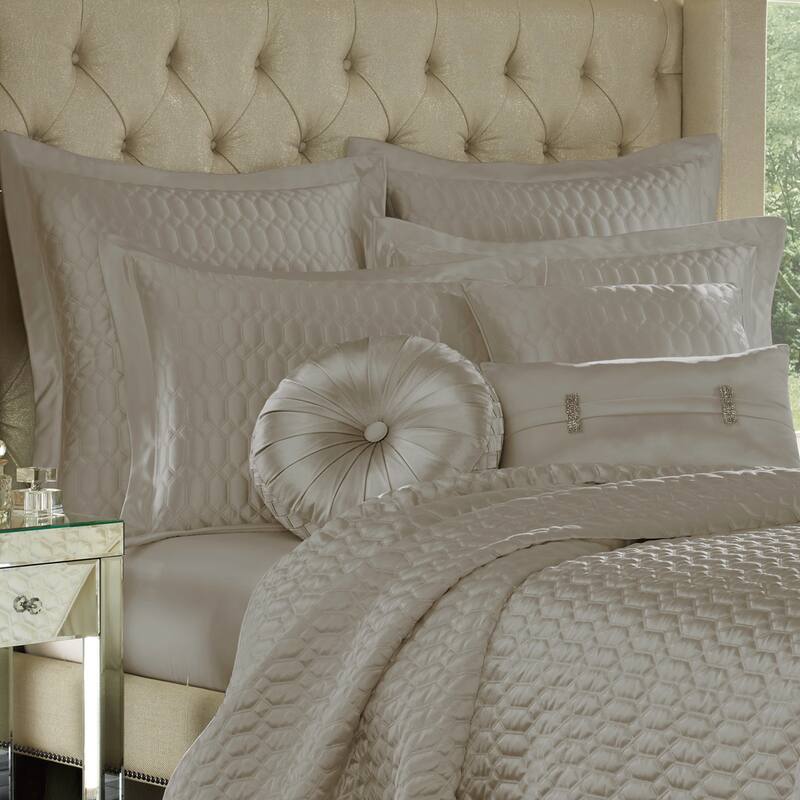 J. Queen New York Satinique Geometric Quilt