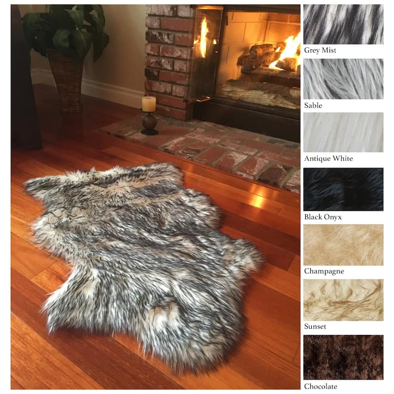 Legacy Faux Sheepskin Single Pelt Shag Accent Rug (2' x 3')