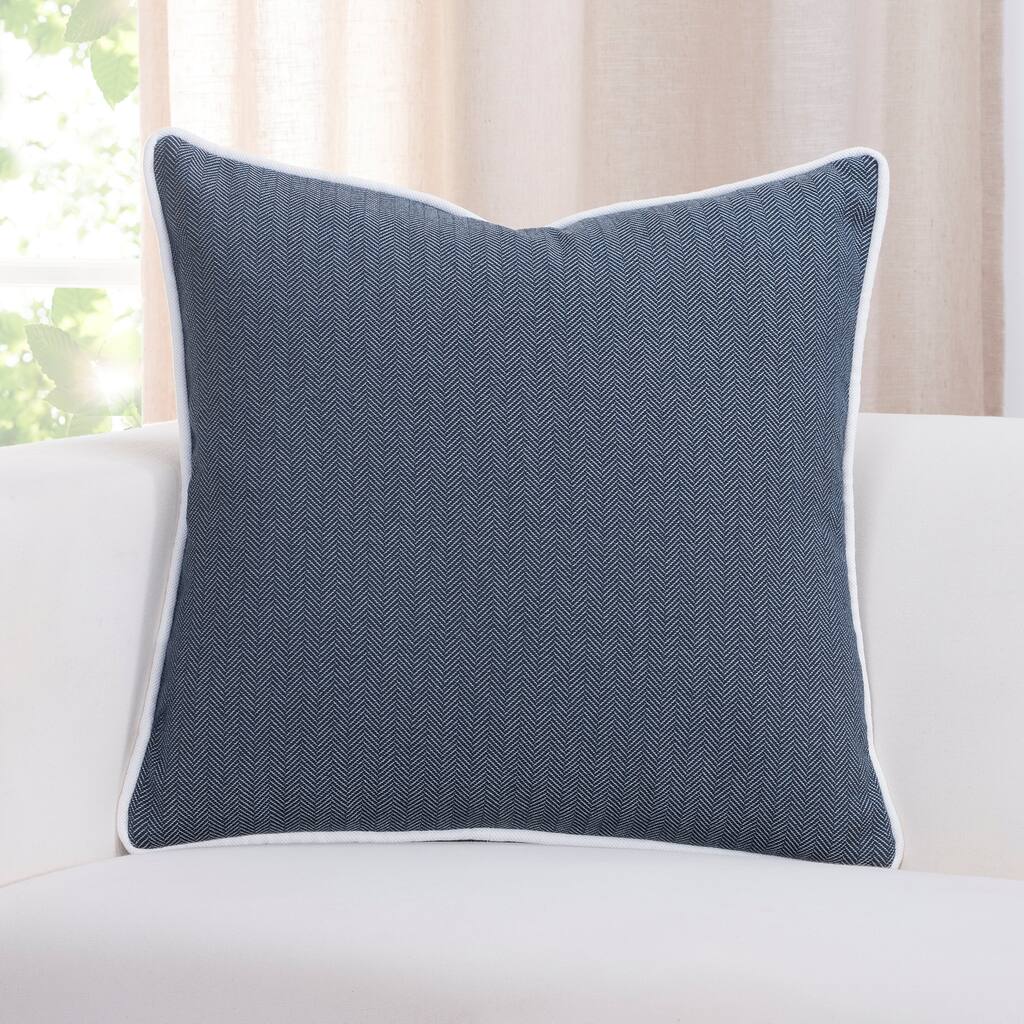Revolution Plus Everlast Stain-resistant Throw Pillow with Piping