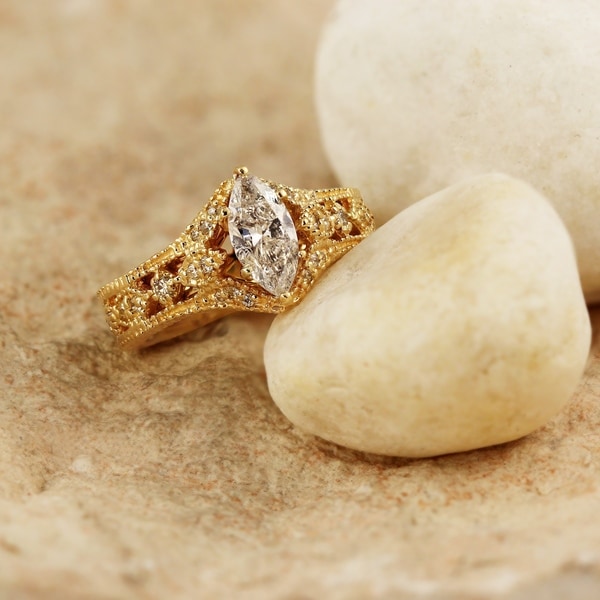 Auriya 14k Gold 4/5ctw Vintage Antique Marquise Diamond Engagement Ring. Opens flyout.