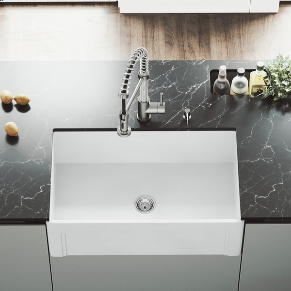 VIGO White 30-inch Casement Front Matte Stone Farmhouse Kitchen Sink