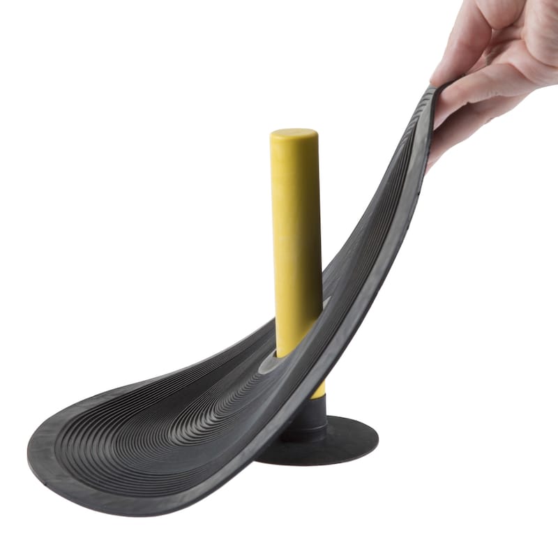 Hey! Play! Rubber Horseshoes Game Set for Outdoor and Indoor Games - Multicolor - 6.25" Horseshoe