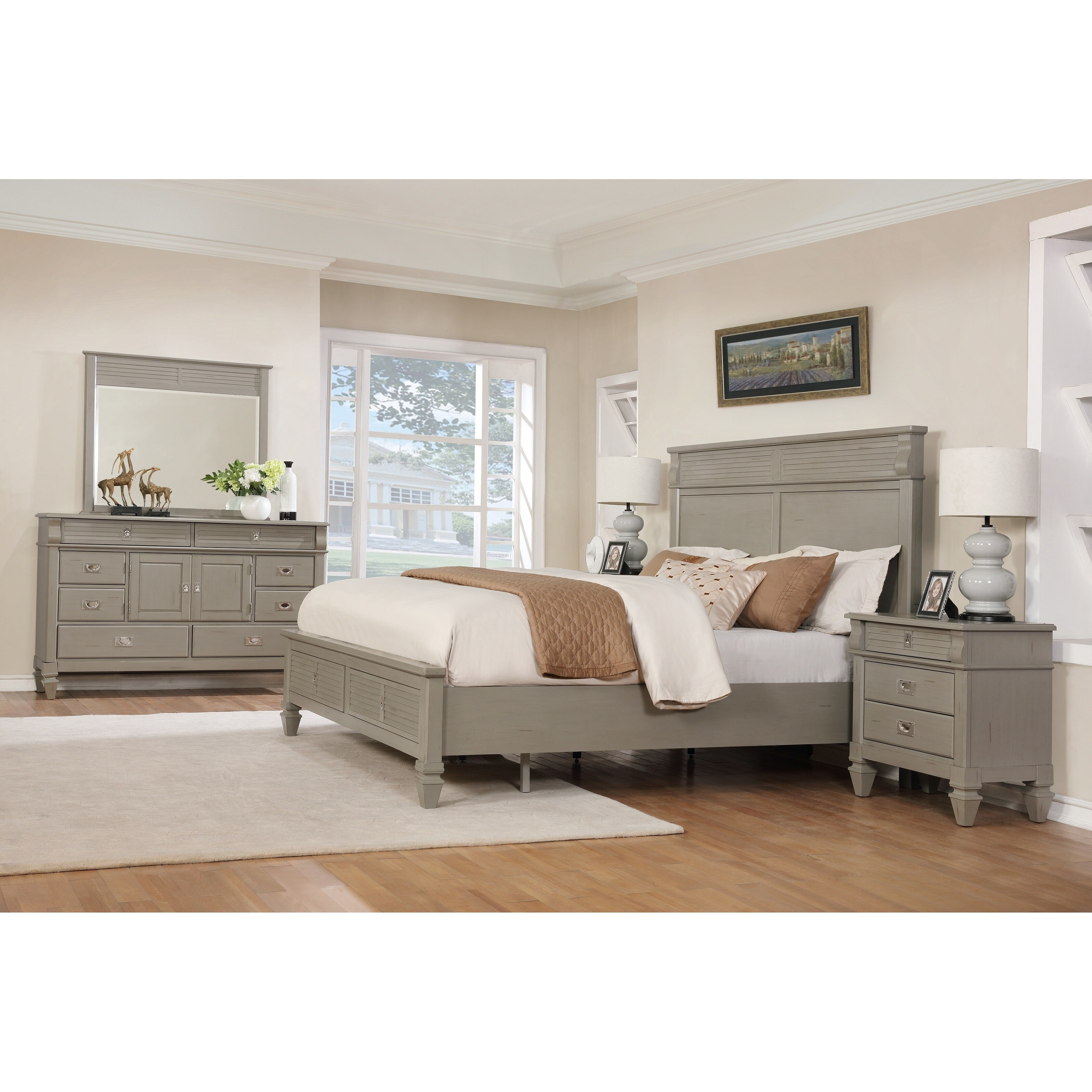 York 204 Solid Wood Construction Bedroom Set With Queen Size Bed Dresser Mirror And 2 Night Stands