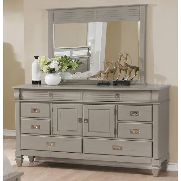 The Gray Barn Barish Bedroom Set With King Size Bed Dresser Mirror And Nightstand Overstock 21906882