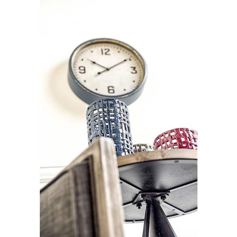 Mercana Hereward 16" Round Large Modern Wall Clock - 4.0L x 15.7W x 15.7H