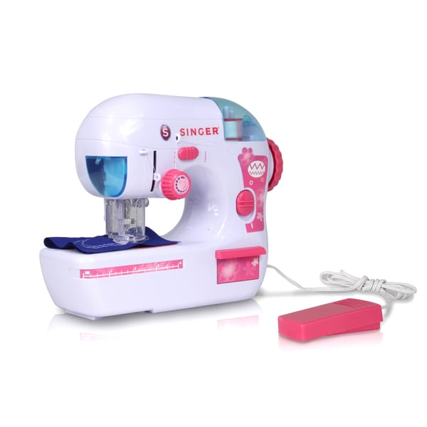 Shop Singer ZigZag Chainstitch Sewing Machine w/ Food Pedal - Free