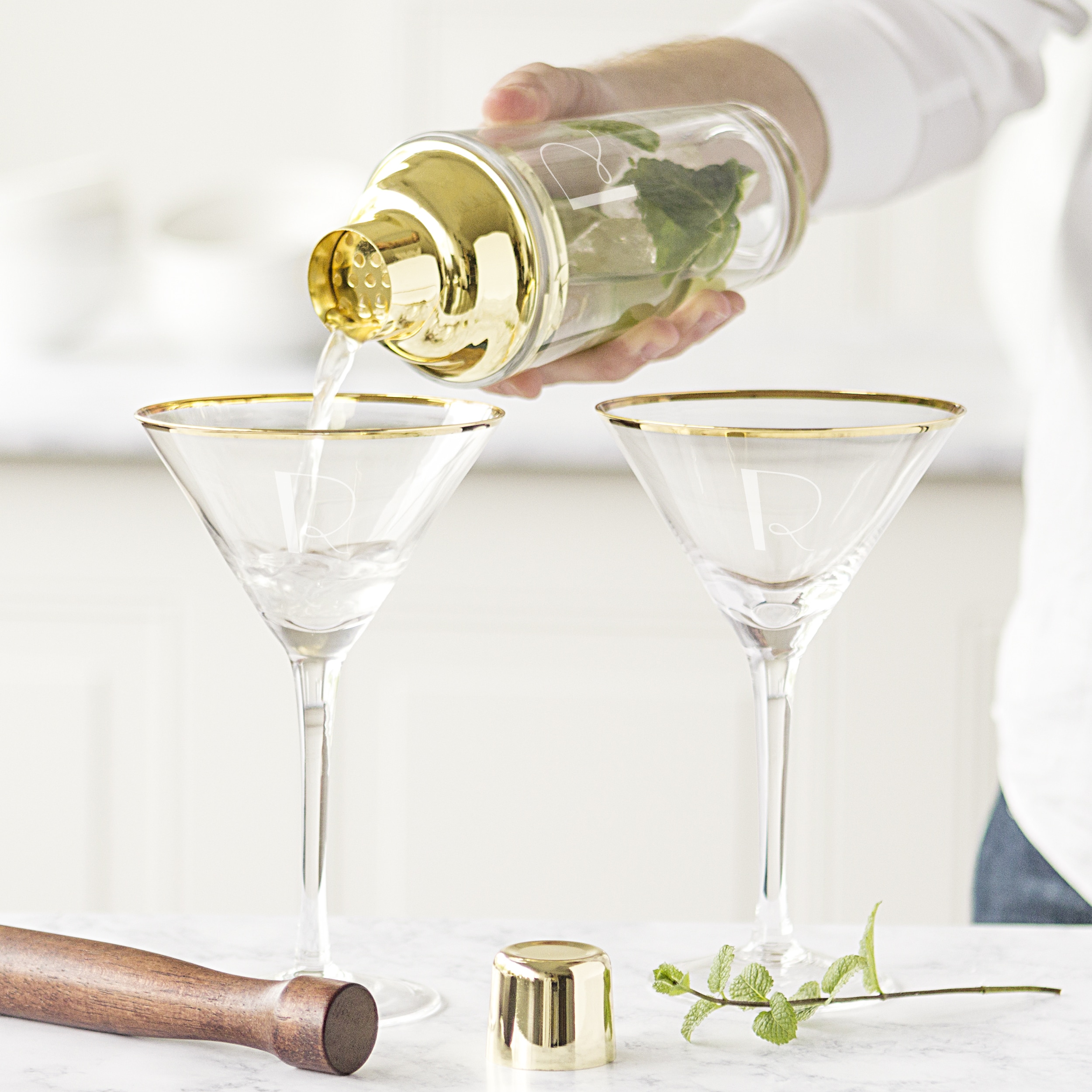 https://ak1.ostkcdn.com/images/products/16807027/Personalized-Gold-Cocktail-Shaker-Set-with-Gold-Rim-Martini-Glasses-29d73896-56aa-48da-9923-e0d8f950f71e.jpg