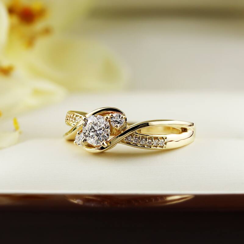 Auriya 3-Stone 1/2ctw Round Diamond Engagement Ring 14K Gold