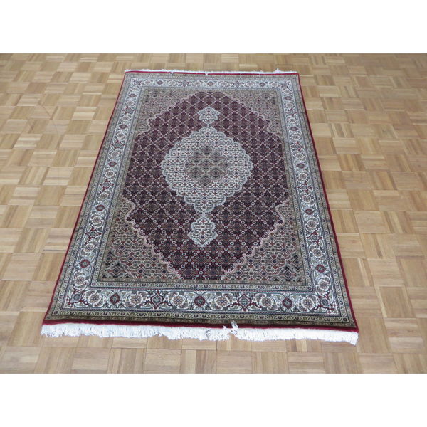 Fine Mahi Tabriz Red Wool And Silk Oriental Hand Knotted Rug Fine Mahi Tabriz Red Wool And Silk Oriental Hand Knotted Rug 4 X27