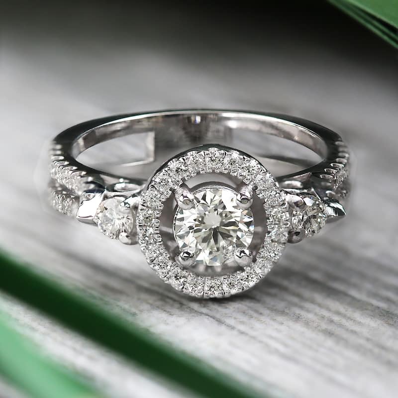 Auriya Round 1ct TDW Diamond Halo Engagement Ring 14K Gold