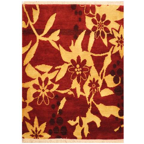 Handmade One-of-a-Kind Tibetan Wool Rug (India) - 2' x 3'