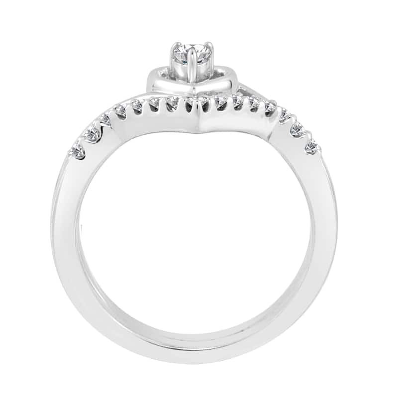 14k Gold 1/4ct TDW Diamond Accent Heart Engagement Ring Set by Auriya
