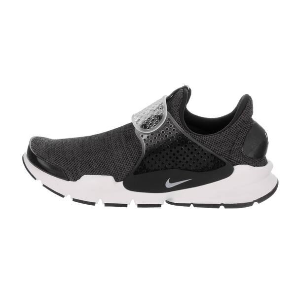 Shop Nike Men S Sock Dart Se Grey Running Shoe Overstock 16839271