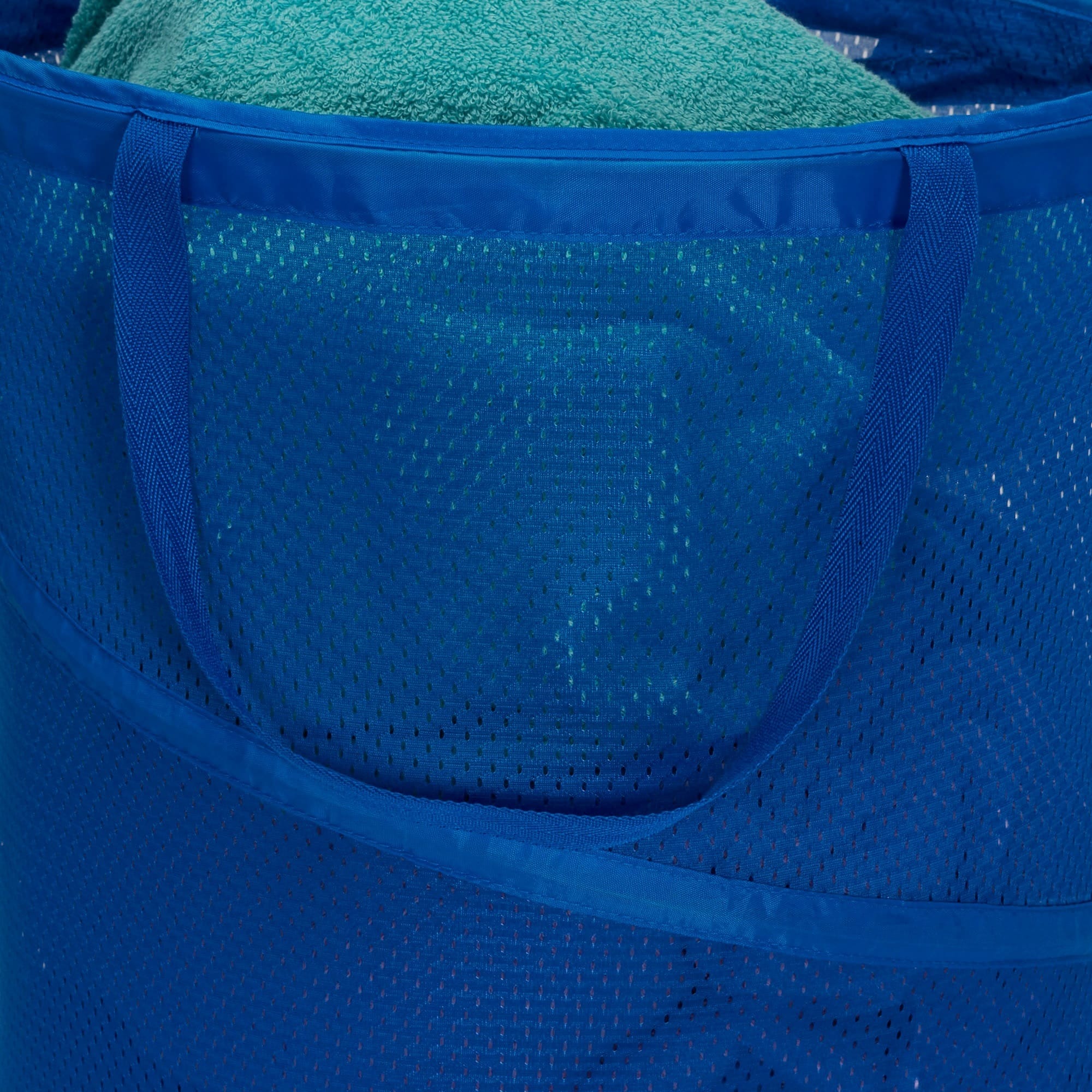 NY PRADA MARFA Laundry Bag By Michelle Parascandolo - 28 x 36
