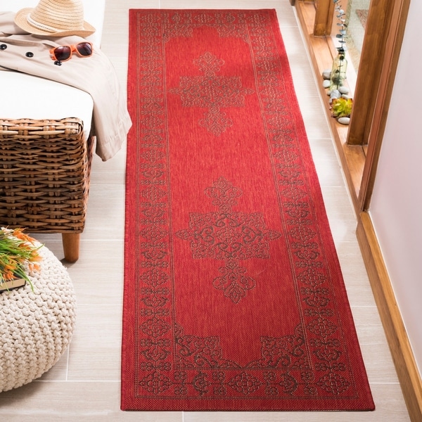 Shop Safavieh Courtyard Red Runner Rug - 2'4