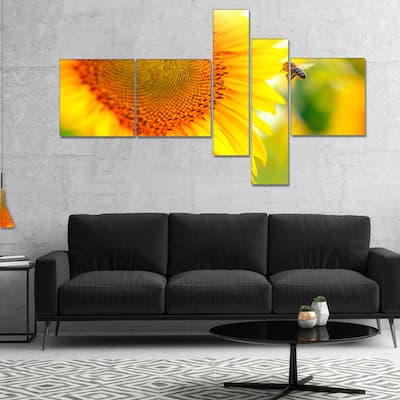 Designart "Beautiful Sunflowers Blooming" Abstract Canvas Wall Art - Yellow