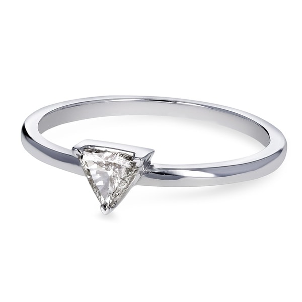 petite-sizes-ca-ring