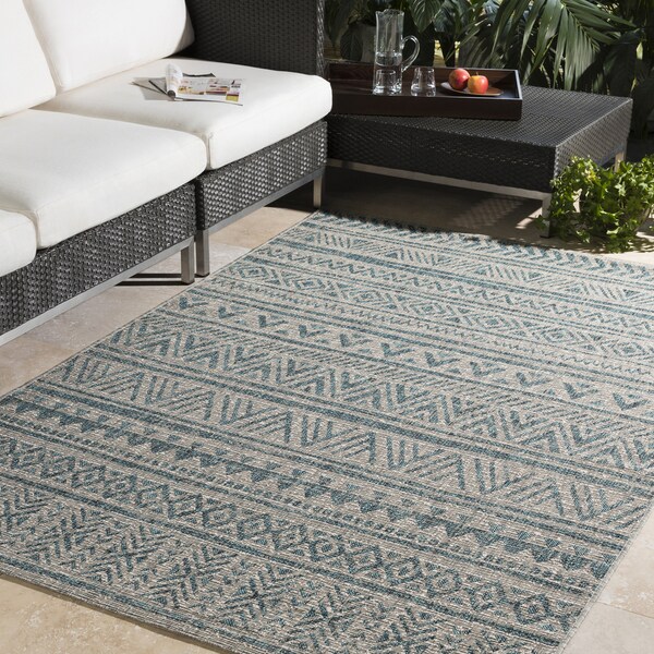 Powlett Vintage Southwestern Indoor/ Outdoor Area Rug