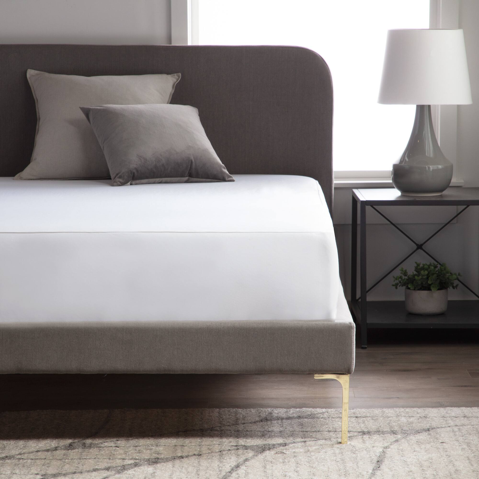 WEEKENDER HotelGrade 5Sided Jersey Mattress Protector On Sale Bed