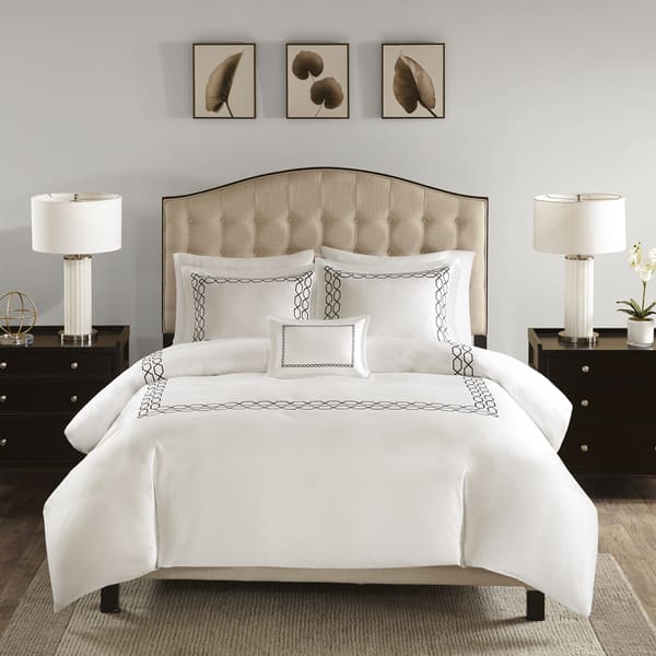 https://ak1.ostkcdn.com/images/products/17136879/Madison-Park-Signature-Oversized-Collection-1000-Thread-Count-Embroidered-5-Pieces-Cotton-Sateen-Comforter-Set-5-Color-Option-f8160258-655b-4024-9644-336aa50c67b8_600.jpg?impolicy=medium